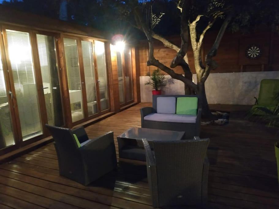 Ferienwohnung Studio Jacuzzi Prive A 8 Min A Pied De La Plage La Ciotat Exterior foto