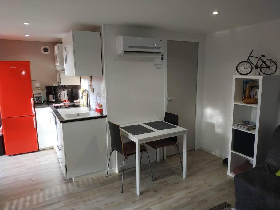Ferienwohnung Studio Jacuzzi Prive A 8 Min A Pied De La Plage La Ciotat Exterior foto
