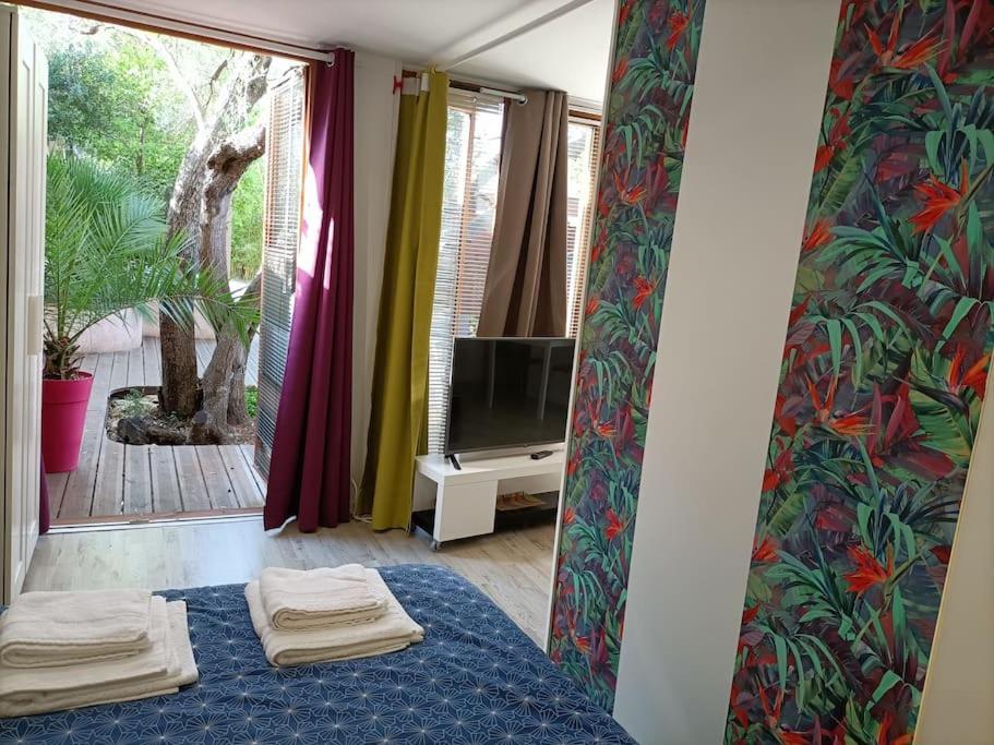 Ferienwohnung Studio Jacuzzi Prive A 8 Min A Pied De La Plage La Ciotat Exterior foto
